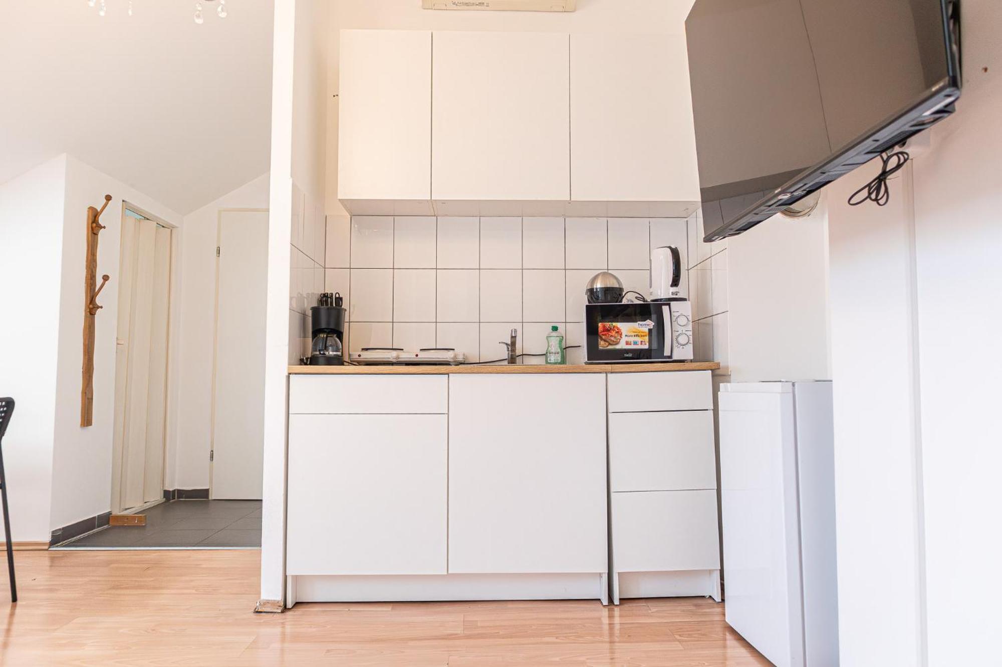וינה Spacious 2Br Apt Great Location - Near Schoenbrunn מראה חיצוני תמונה