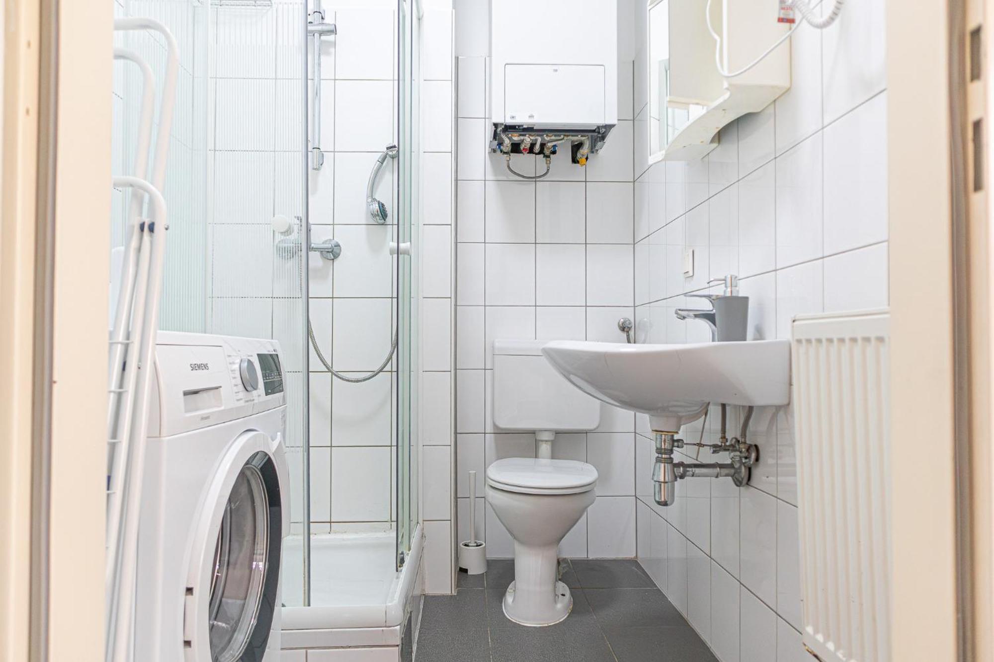 וינה Spacious 2Br Apt Great Location - Near Schoenbrunn מראה חיצוני תמונה