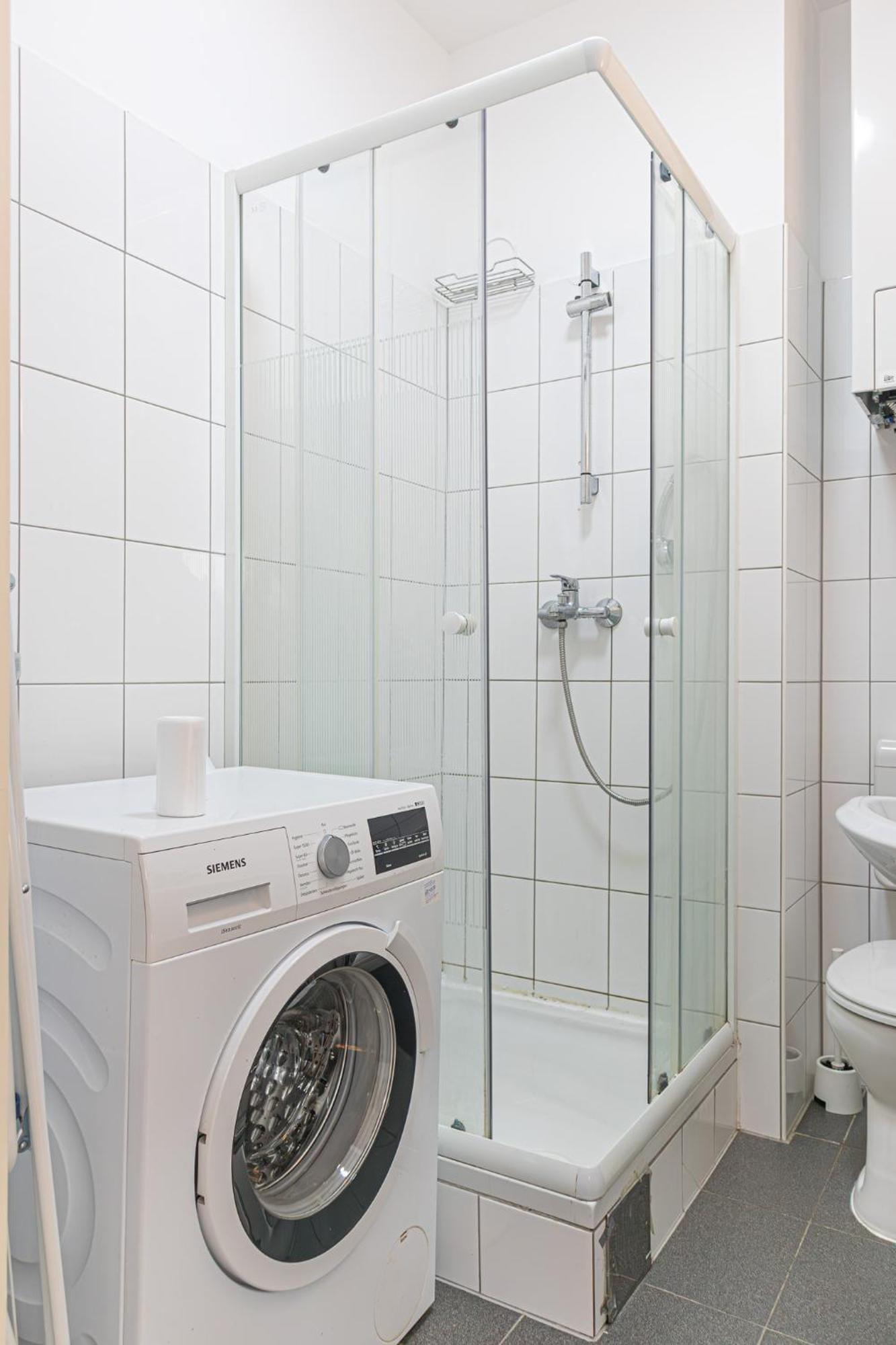 וינה Spacious 2Br Apt Great Location - Near Schoenbrunn מראה חיצוני תמונה