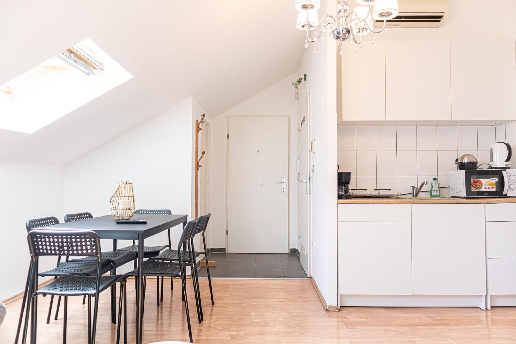 וינה Spacious 2Br Apt Great Location - Near Schoenbrunn מראה חיצוני תמונה